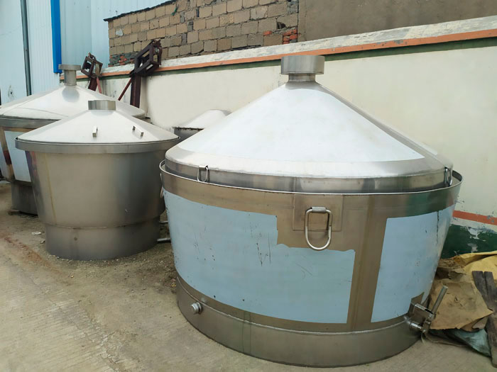 前郭縣王府站鎮康順釀酒設備廠