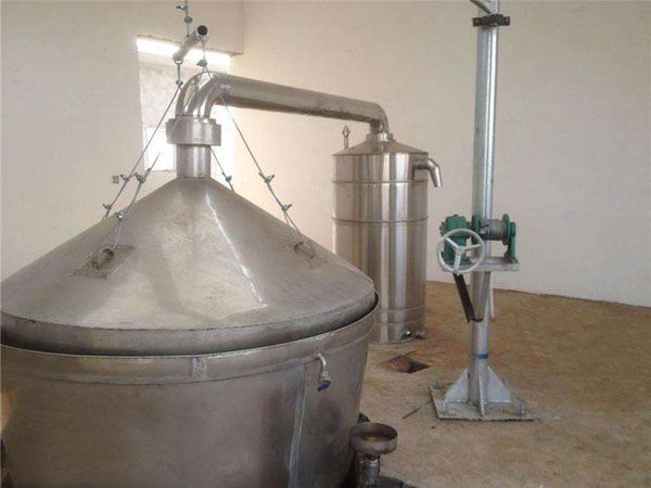 前郭縣王府站鎮康順釀酒設備廠